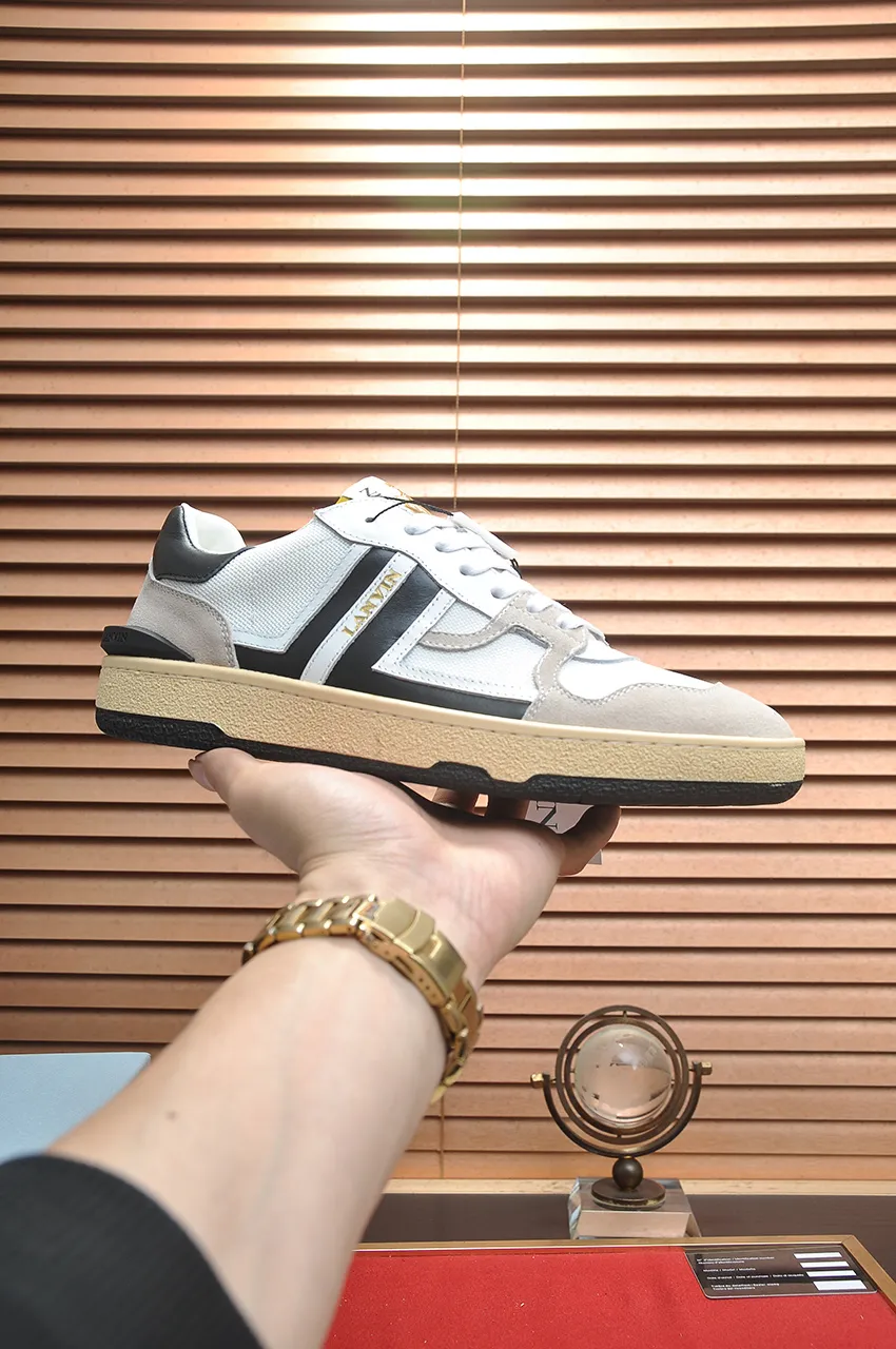 Men's men's shoes💰540💶[LANVIN] The latest lace-up fashionable casual couple sneakers, high-quality CLAY couple series‼ ️ The latest trendy products of the season 🌈Many bloggers have planted grass and purchased the original open-mold customization. The upper and outsole are sewn with mark threads without edge sealing. A variety of material splicing combination design. Very versatile for fashionable and casual wear. Comfortable on the feet. Self-recommended. Upper cowhide + cow suede + breathable mesh lining. Foot-padding cowhide. Exclusive original open-mold clear logo rubber outsole ⚠️Couple standard size 36-40 for women and 38-44 for men.